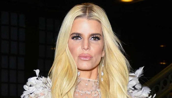 You wont believe which Hollywood’s famous faces had LASIK surgery