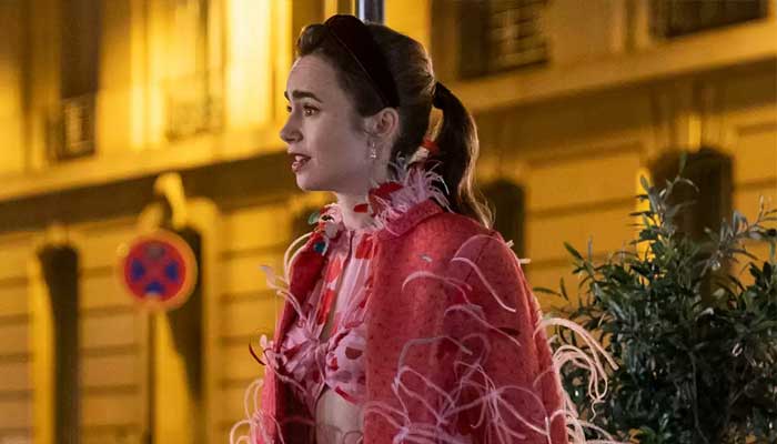 An extensive guide to the best looks from Emily in Paris