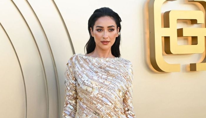 From screen to page: Celebs share their stories