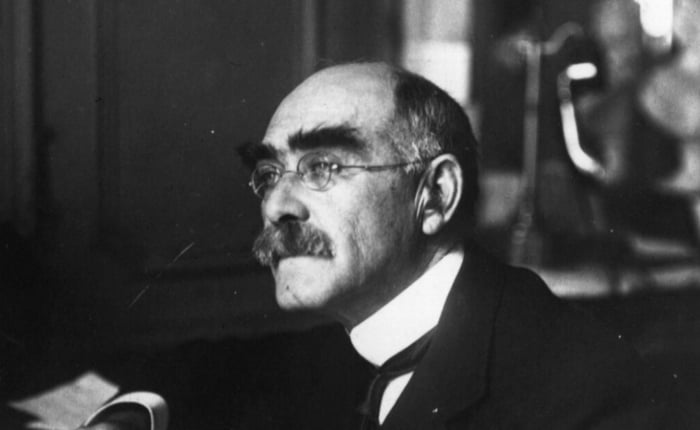 From rockstars to scholars: Major public figures to refuse knighthood over the years