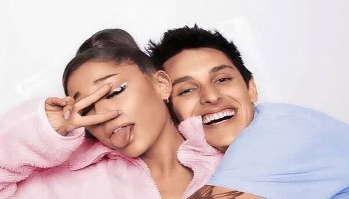 5 surprising celebrities who got engaged with bizarre rings