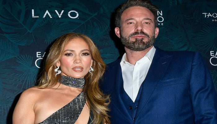 5 surprising celebrities who got engaged with bizarre rings