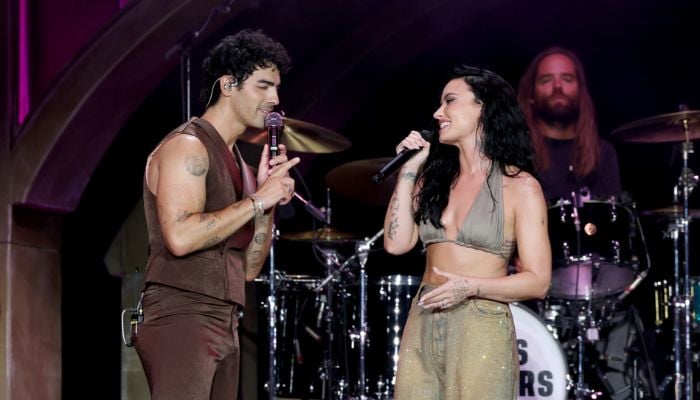 Stars who proved staying friends with exes is possible