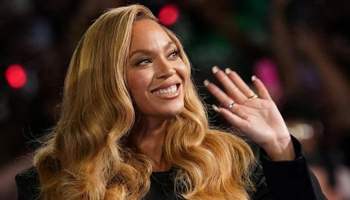 10 divas who went from post-baby belly to bikini body in just a few months