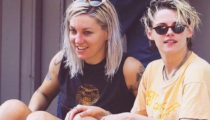 You wont believe which celebrities are in same sex relationships