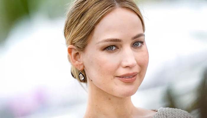 5 shocking celebrities you may not have known are avid smokers