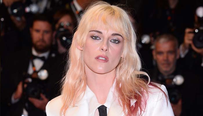 Insecure about your looks? Even THESE beauty icons were mocked for perfection