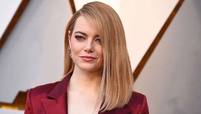 5 divas shocking wardrobe malfunctions will blow your mind