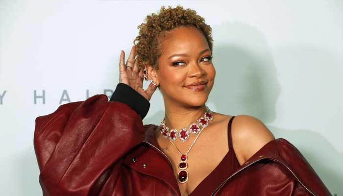 Spotted! When celebrities met fans in unexpected places