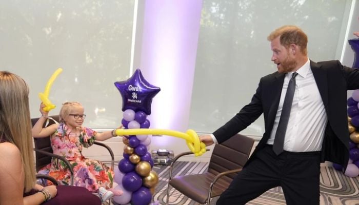 Touching moments from Prince Harry’s return to UK