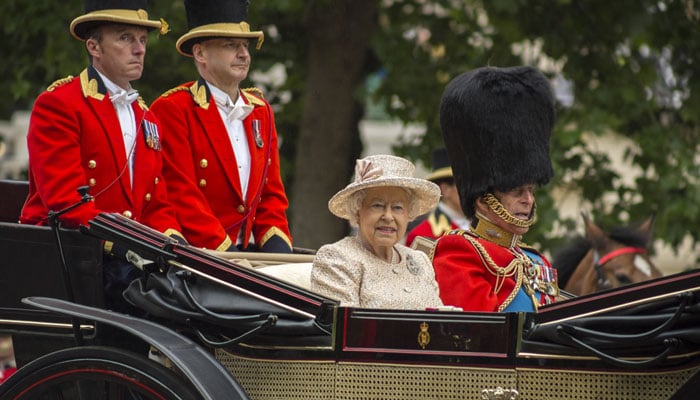 Bizarre habits of Royals through history will shock you