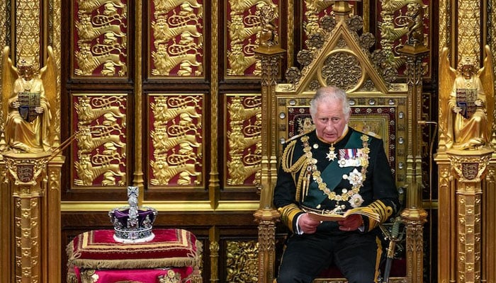 British Monarchy and the Act of Settlement: A sacred pact