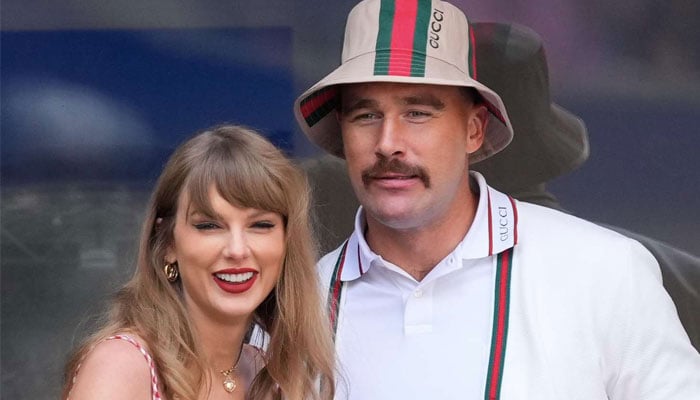 Taylor Swift and Travis Kelce delight fan during cozy dinner