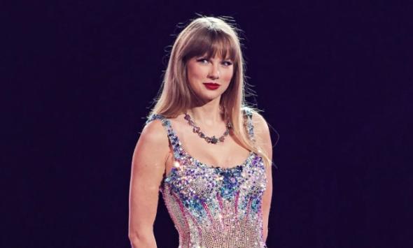 Taylor Swift sparkling ring steals spotlight as she promotes ‘The Life of a Showgirl’