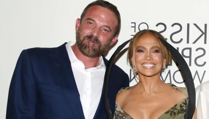 Ben Afflecks body language exposes true feelings about Jennifer Lopez reunion