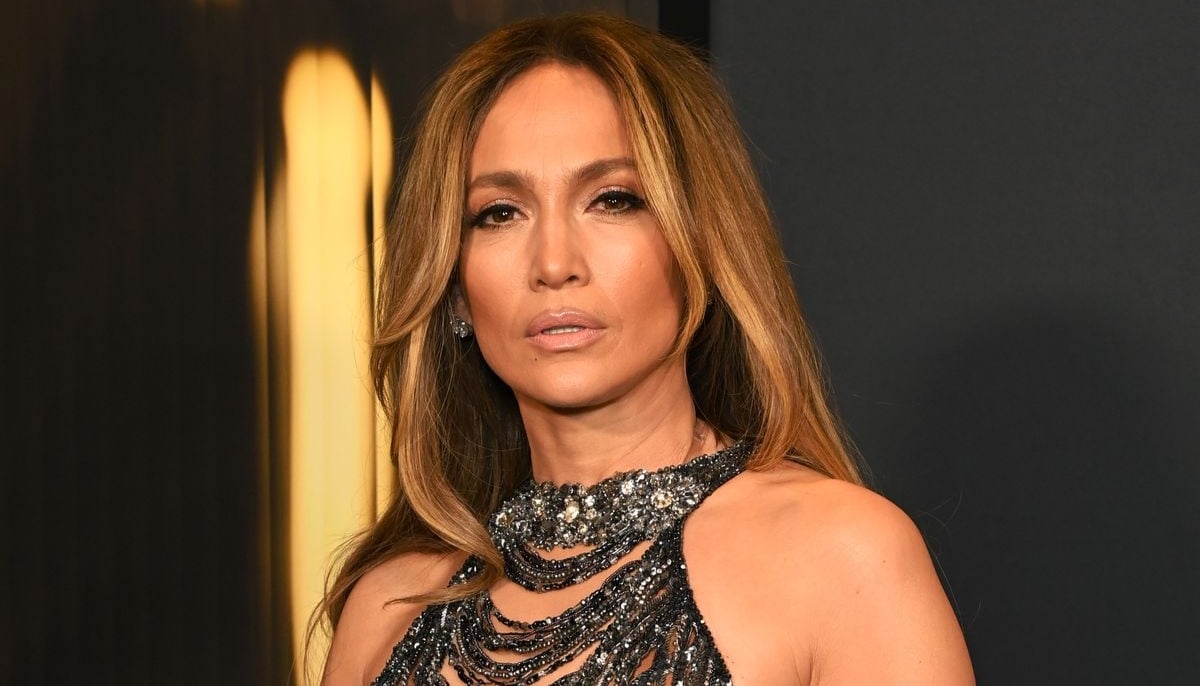 Jennifer Lopez vows to keep future romances private after public heartbreaks
