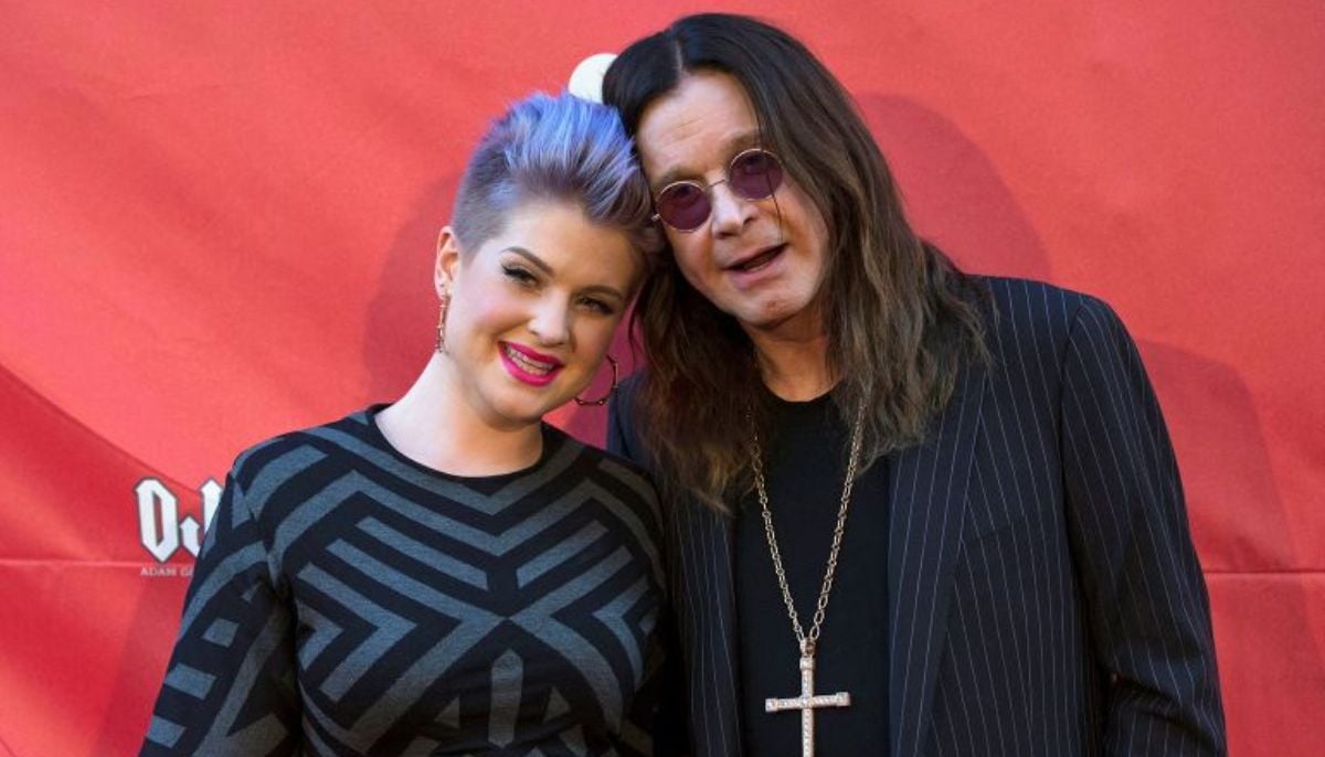 Kelly Osbourne gets emotional accepting lifetime achievement award for late father Ozzy