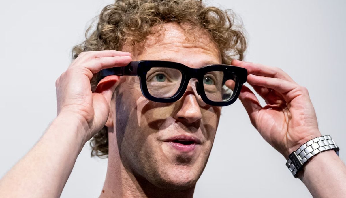 Mark Zuckerberg shows off Oakley Meta Vanguard for athletes