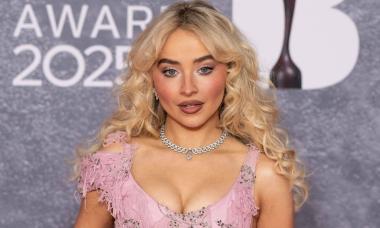 Sabrina Carpenter celebrates Short n’ Spooky Halloween concert 