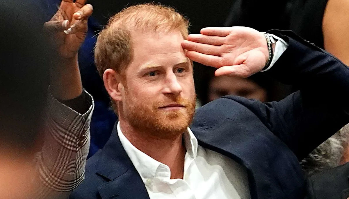 Devastated Prince Harry apologises to Canada for hatgate fiasco
