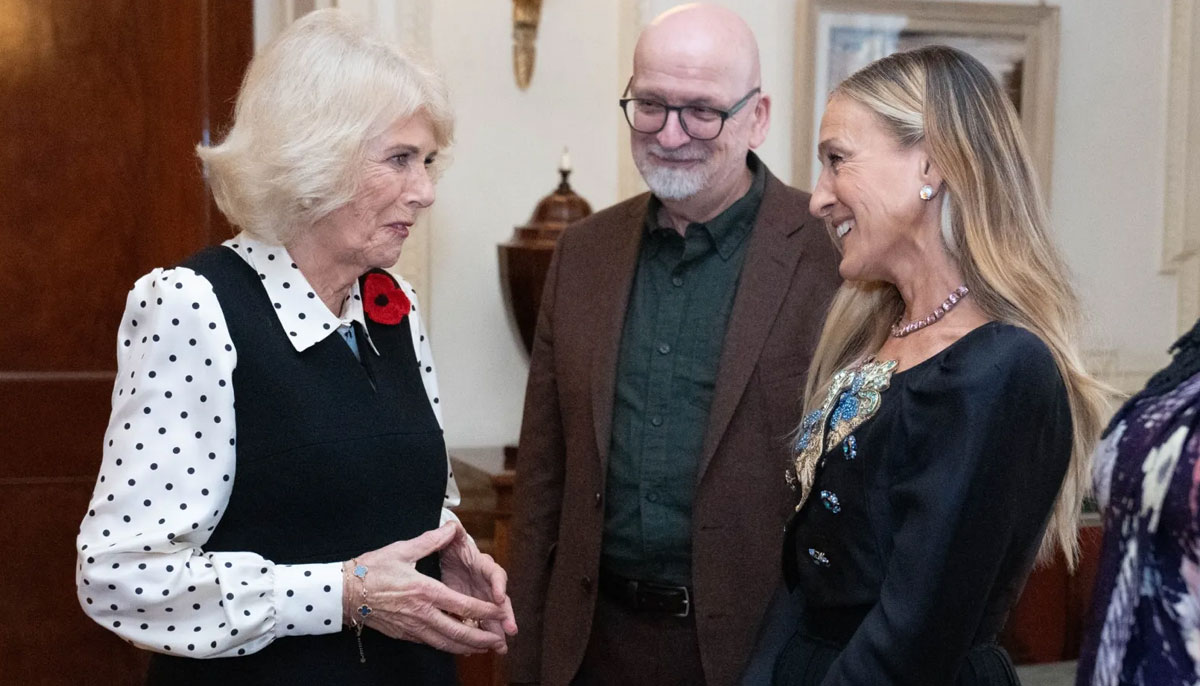 Queen Camilla cozies up to Sarah Jessica Parker at 2025 Booker Prize ceremony