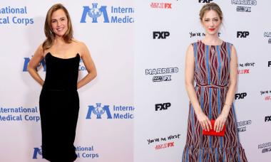 Jennifer Garner, Judy Greer share sweet red carpet reunion