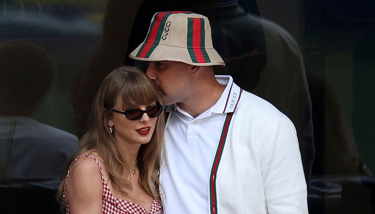 Taylor Swift fans left stunned after Travis Kelce’s latest podcast tease