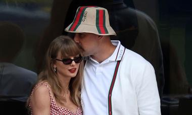 Taylor Swift fans left stunned after Travis Kelce’s latest podcast tease