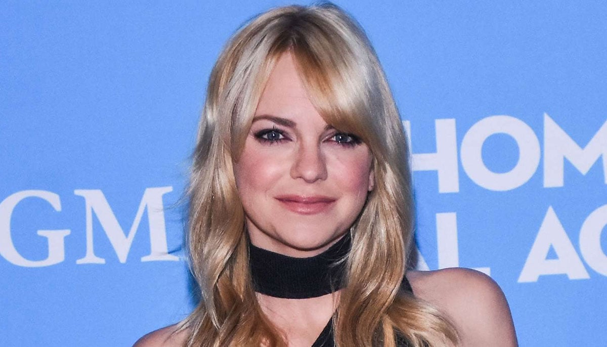 Lauren German, Diego Boneta, Anna Faris Celebrate Birthdays on November 29