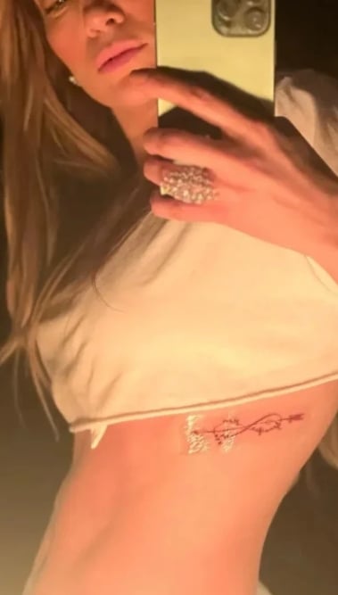 P.C. Jennifer Lopezs tattoo