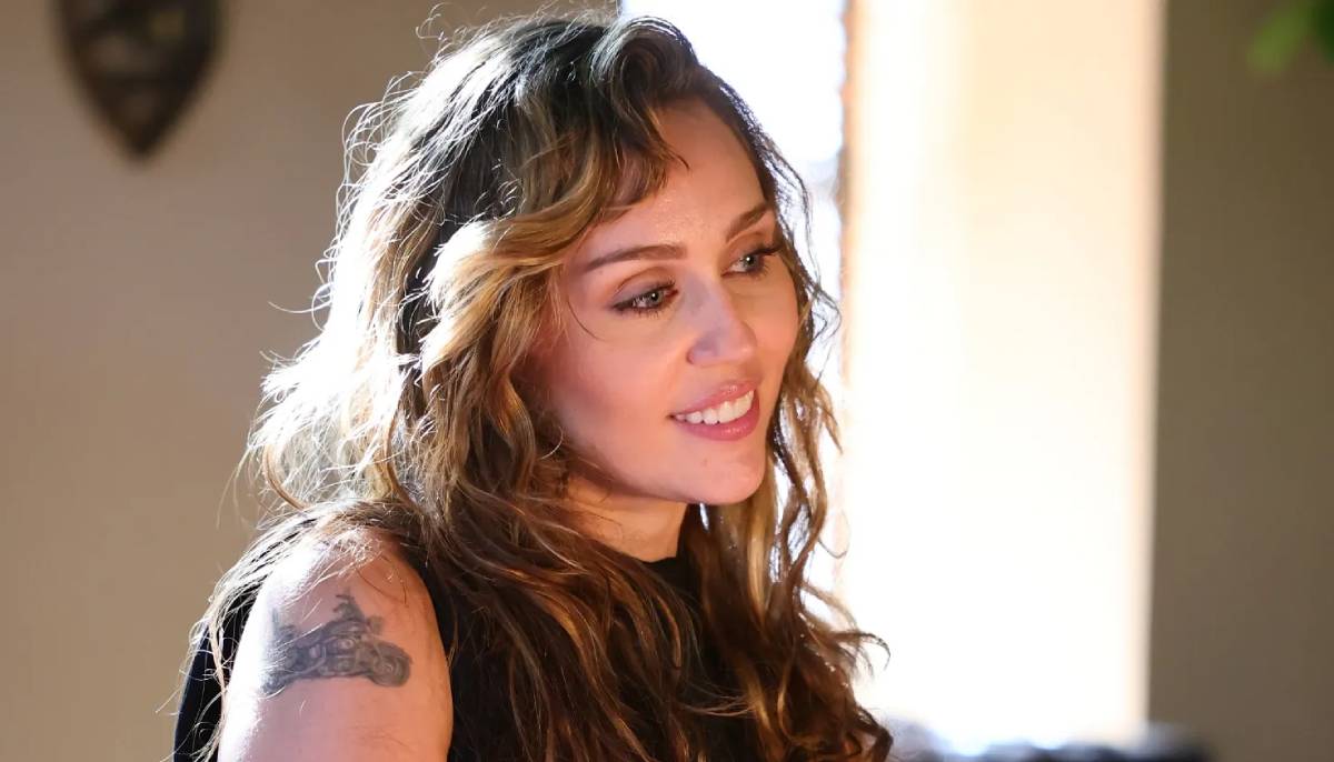 Miley Cyrus celebrates major milestone with new ‘Avatar’ music video