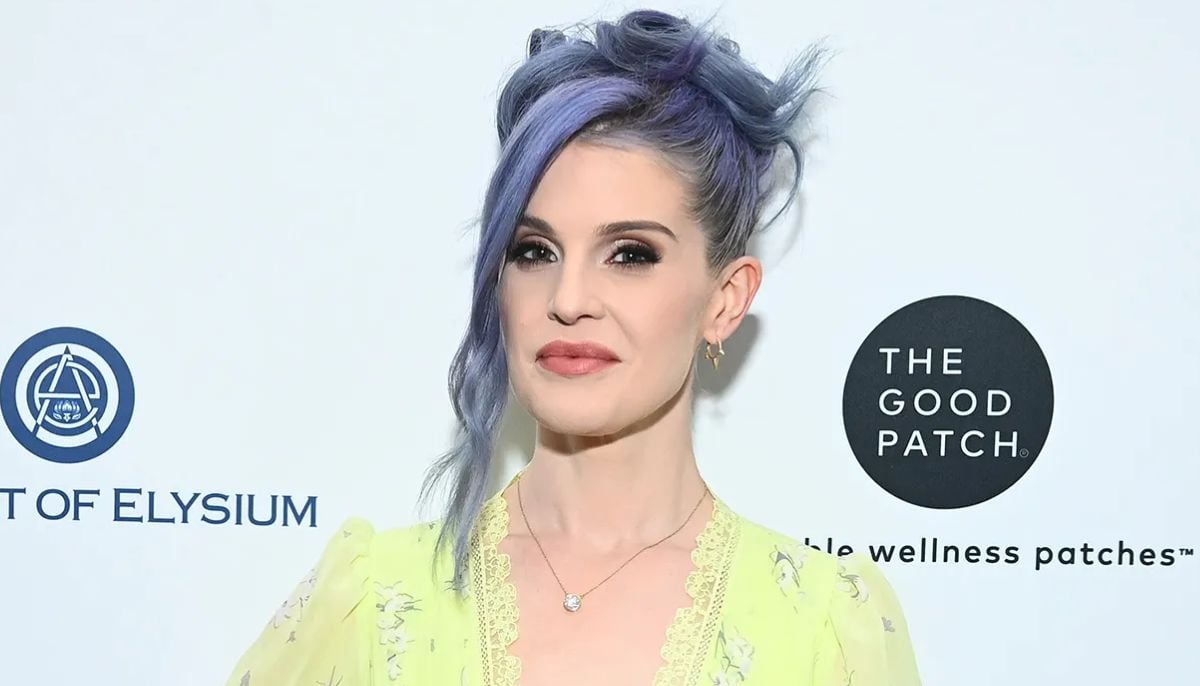 Kelly Osbourne stuns in chic jumpsuit ensemble out in London