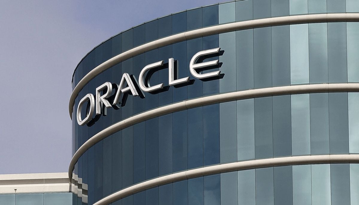 Oracle shares drop over 12% in premarket, pulling down major AI stocks