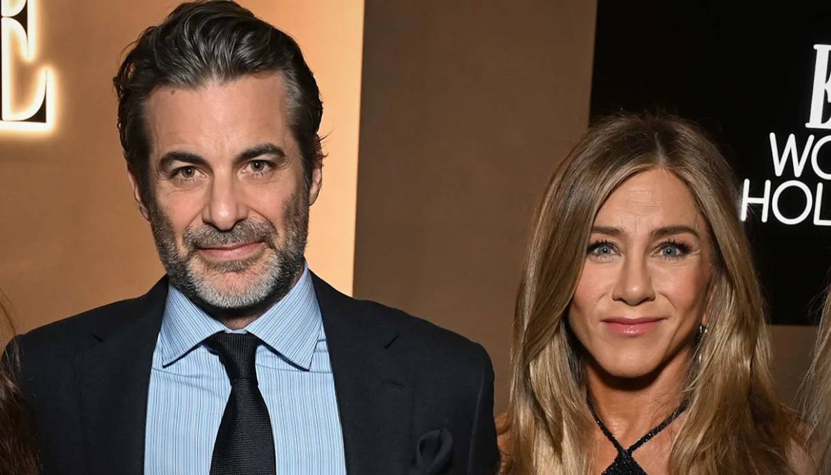 Jennifer Aniston dishes out holidays’ plans with boyfriend Jim Curtis