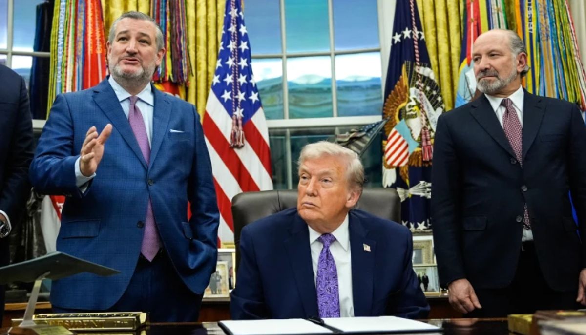 Donald Trump’s AI order deemed ‘potentially illegal’ by Democrats, consumer groups