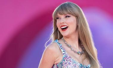 Taylor Swift adds TikTok’s top award to her successful year