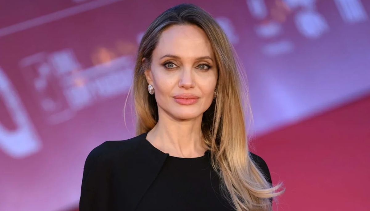Angelina Jolie reveals meaning behind showing her scars