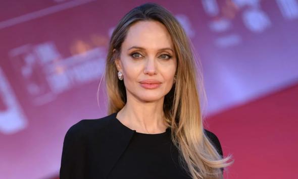 Angelina Jolie reveals meaning behind showing her scars