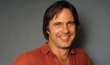 Gil Gerard, legendary TV star of ‘Buck Rogers in the 25th Century’, dies at 82