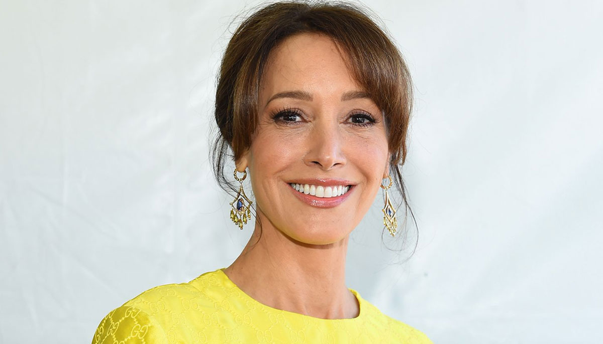 Jennifer Beals, Jake Gyllenhaal, Alyssa Milano celebrate birthdays on December 19