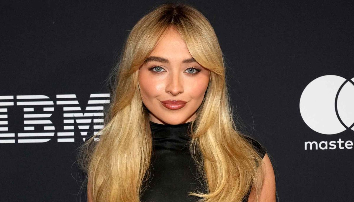 Sabrina Carpenter joins The Muppet Show for Its 50th anniversary special