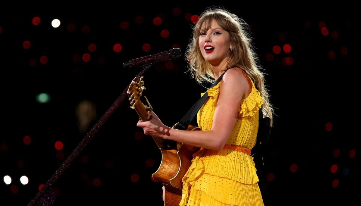 How did Taylor Swift become a billionaire