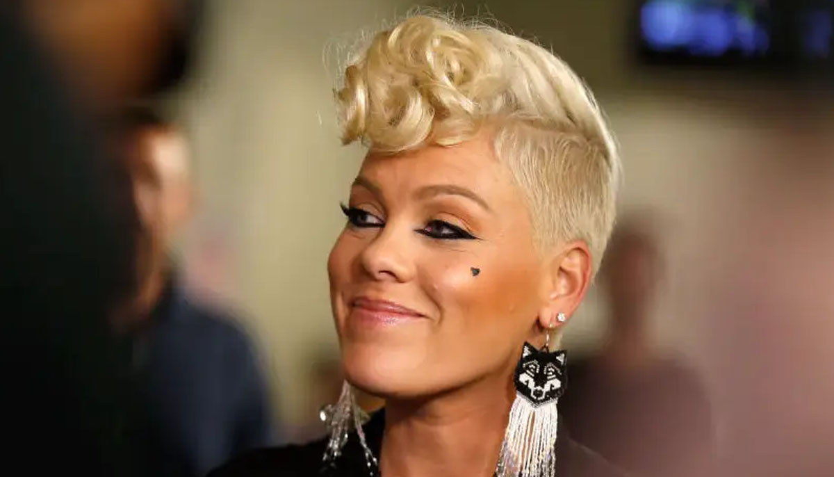 Pink kicks off New Year with health scare
