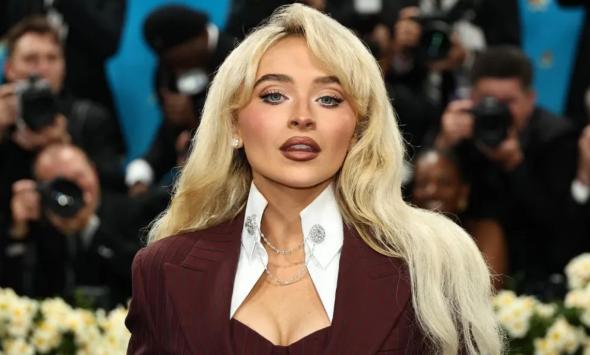 Sabrina Carpenter reflects on 2025 including fiery oops moment 