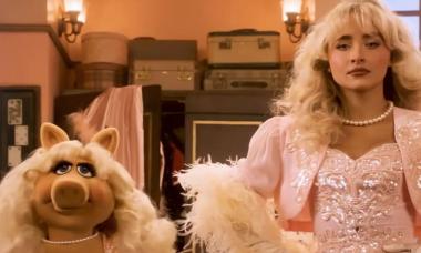 Sabrina Carpenter dazzles in ‘The Muppet Show’ teaser, marking her return to Disney