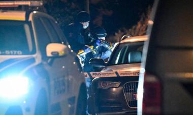 Police error sees parents watch over stranger while son was dead