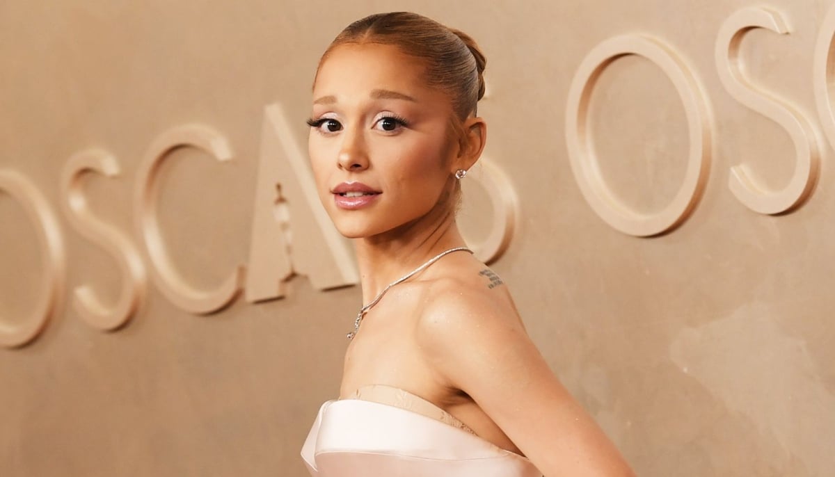 Ariana Grande carries her late nonna with her every day