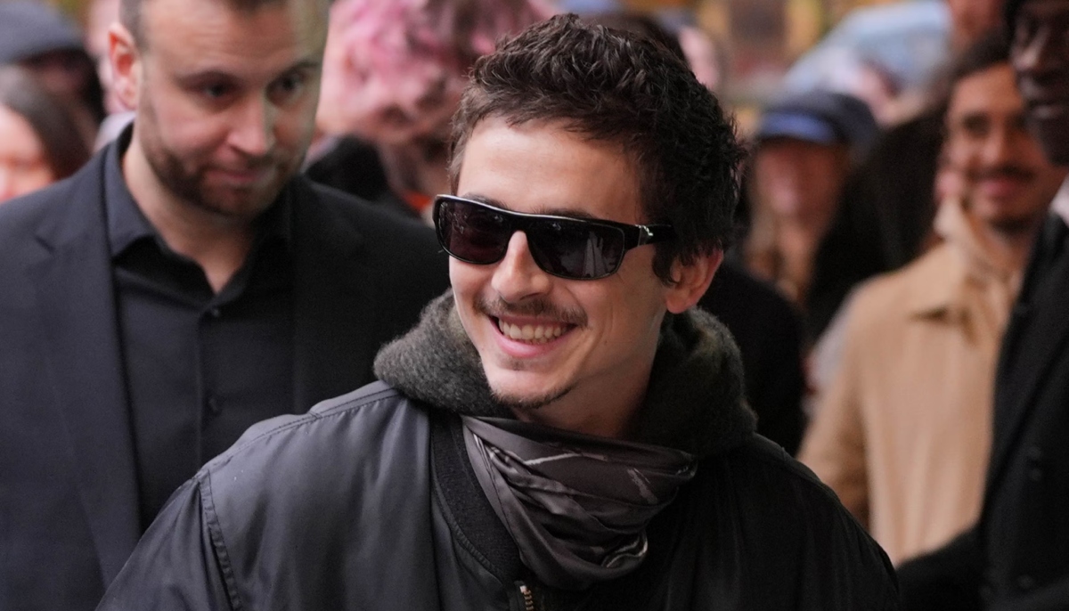 Timothée Chalamet reveals he paid big money to sing Bob Dylan on SNL