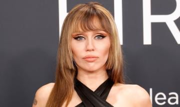 Miley Cyrus credits parents for protecting her during early fame