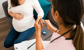 Find out how managing blood sugar can safeguard a baby’s neurological future.